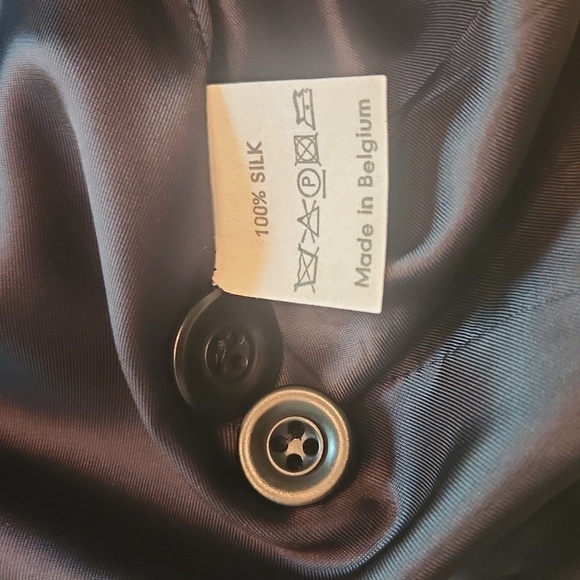 DRIES VAN NOTEN Black Finely Textured Silk Cropped Jacket Sz 42 (8) - Picture 9 of 11